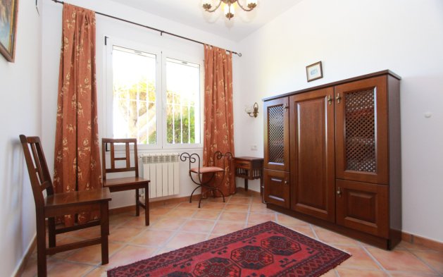 Resale - Independent Villa - Calpe - Urbanización