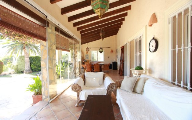 Resale - Independent Villa - Calpe - Urbanización