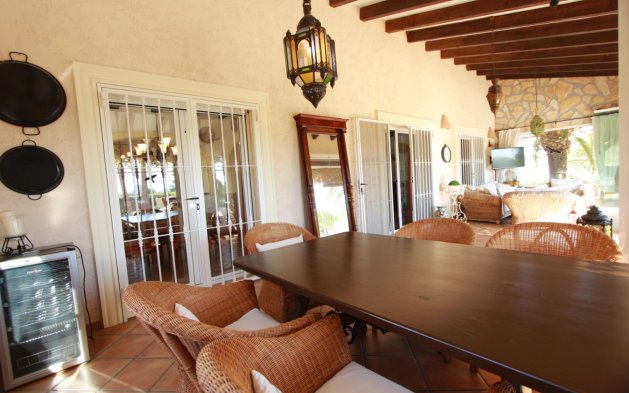 Resale - Independent Villa - Calpe - Urbanización