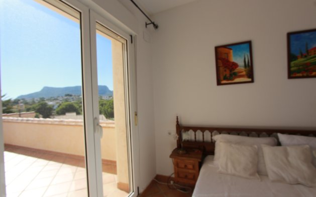 Resale - Independent Villa - Calpe - Urbanización