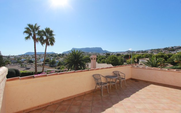 Resale - Independent Villa - Calpe - Urbanización