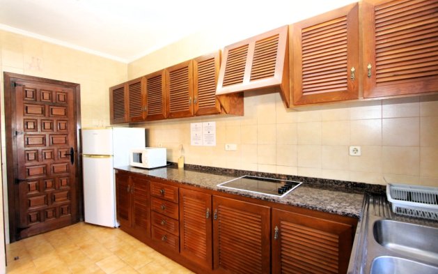 Resale - Independent Villa - Benissa - Urbanización