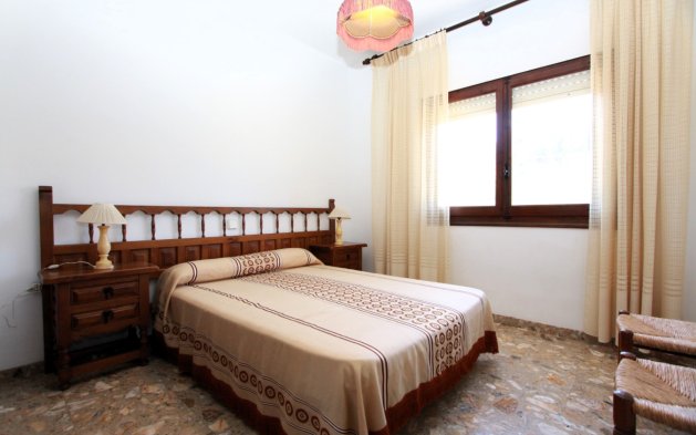 Resale - Independent Villa - Benissa - Urbanización