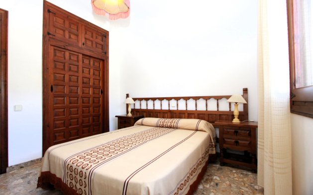 Resale - Independent Villa - Benissa - Urbanización