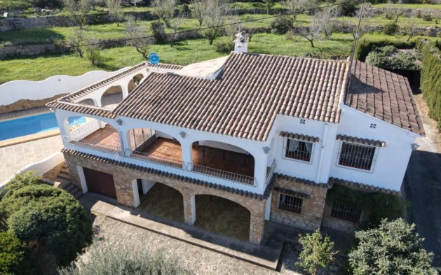 Resale - Independent Villa - Benissa - Urbanización