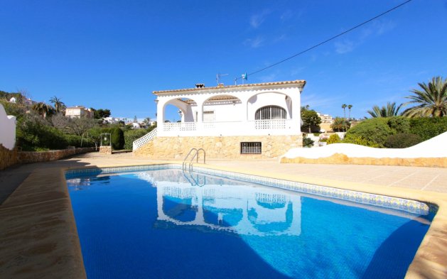 Resale - Independent Villa - Benissa - Urbanización
