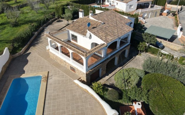 Resale - Independent Villa - Benissa - Urbanización