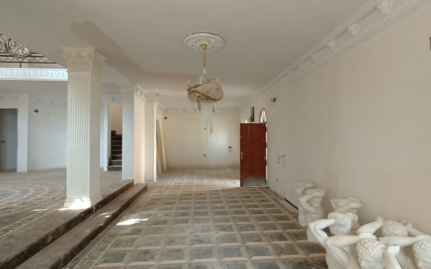 Resale - Independent Villa - Altea - Urbanización