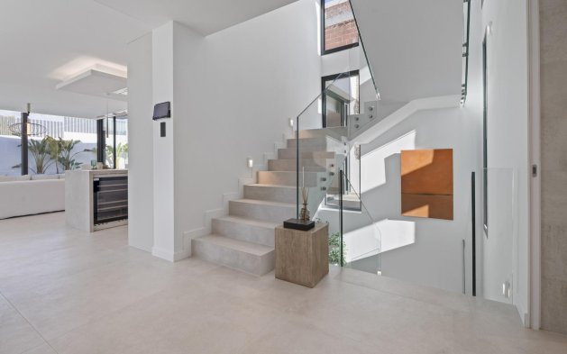 Obra nueva - Villa independiente - Benidorm