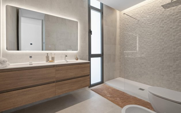 Obra nueva - Villa independiente - Benidorm