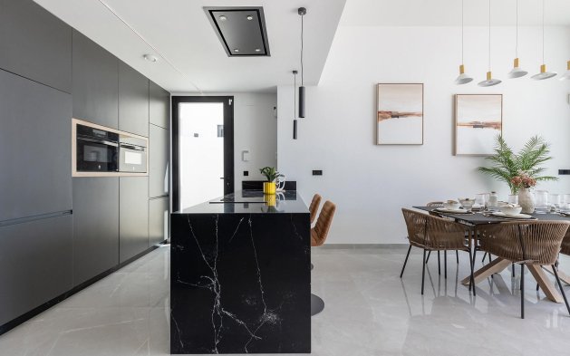 Obra nueva - Villa independiente - Torrevieja