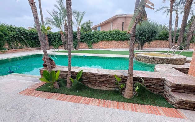 Reventa - Villa independiente - Altorreal