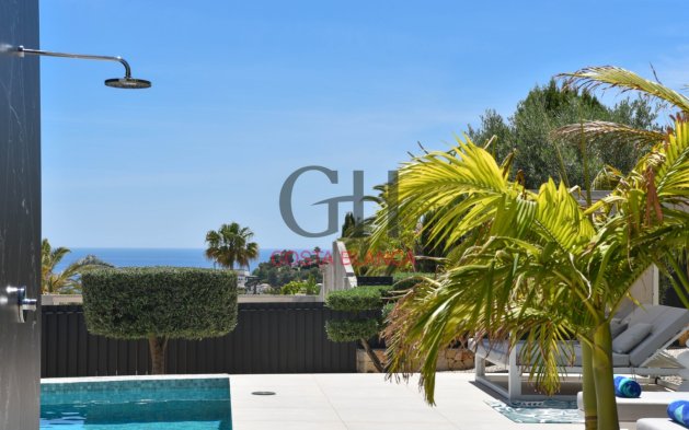 Resale - Independent Villa - Moraira - Urbanización