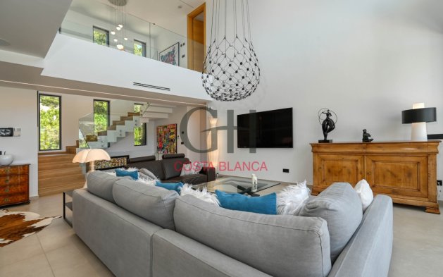 Resale - Independent Villa - Moraira - Urbanización