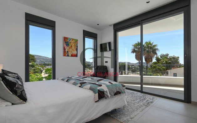 Resale - Independent Villa - Moraira - Urbanización