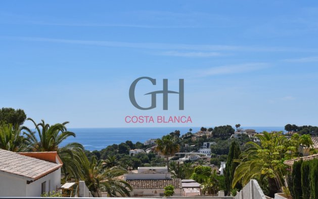 Resale - Independent Villa - Moraira - Urbanización