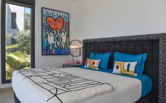 Resale - Independent Villa - Moraira - Urbanización