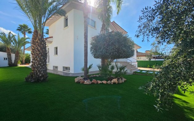 Revente - Villa indépendante - La Alcayna