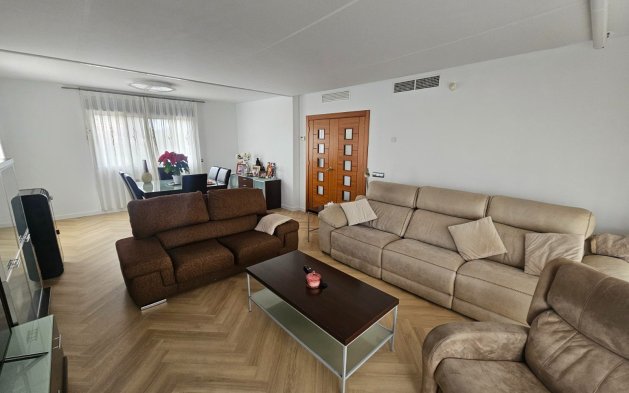 Revente - Villa indépendante - La Alcayna