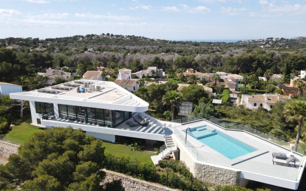 Resale - Independent Villa - Jávea