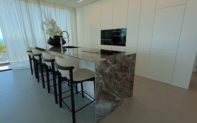 Resale - Independent Villa - Jávea
