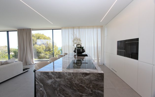 Resale - Independent Villa - Jávea
