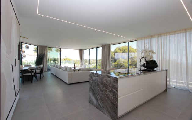 Resale - Independent Villa - Jávea