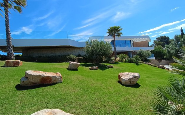 Resale - Independent Villa - Jávea