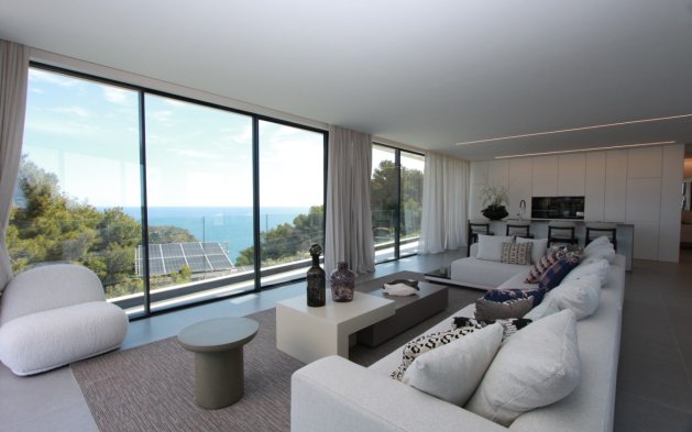 Resale - Independent Villa - Jávea