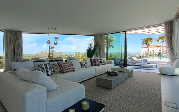 Resale - Independent Villa - Jávea