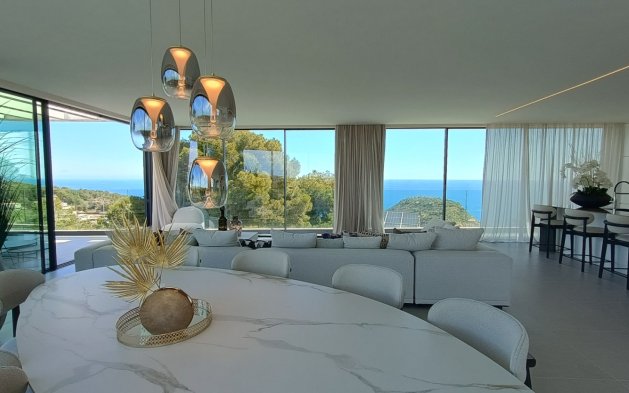 Resale - Independent Villa - Jávea