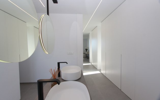 Resale - Independent Villa - Jávea