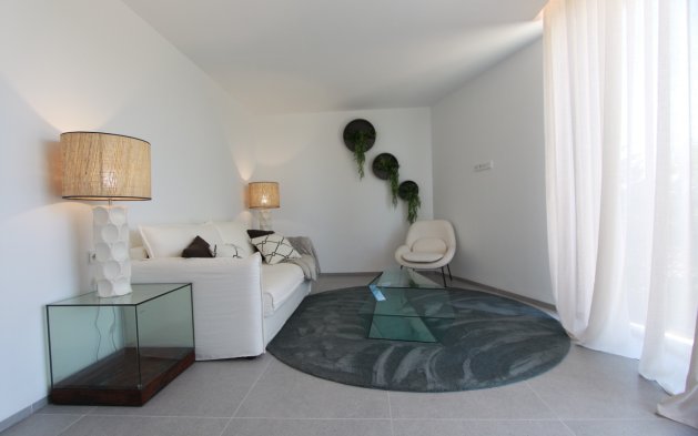 Resale - Independent Villa - Jávea