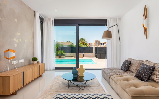 New Build - Independent Villa - Playa Paraiso