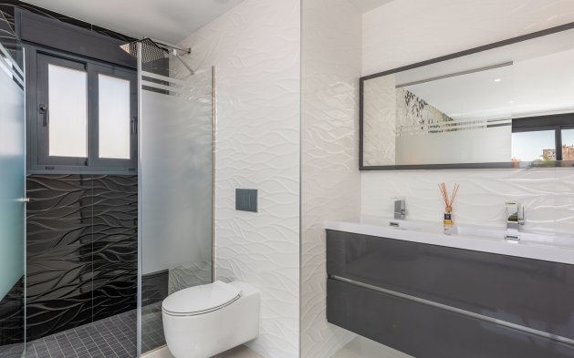 New Build - Independent Villa - Playa Paraiso